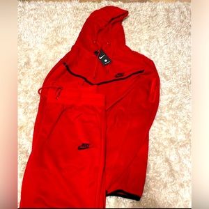 Men’s Nike 3X Tracksuit. New With Tags